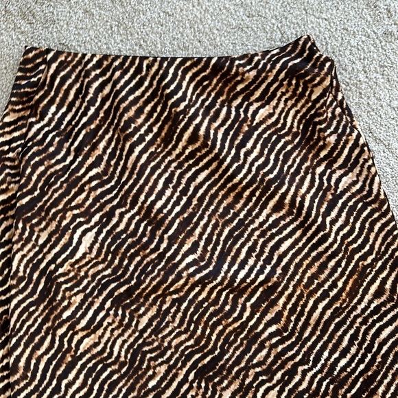 Animal print skirt med - Picture 2 of 4